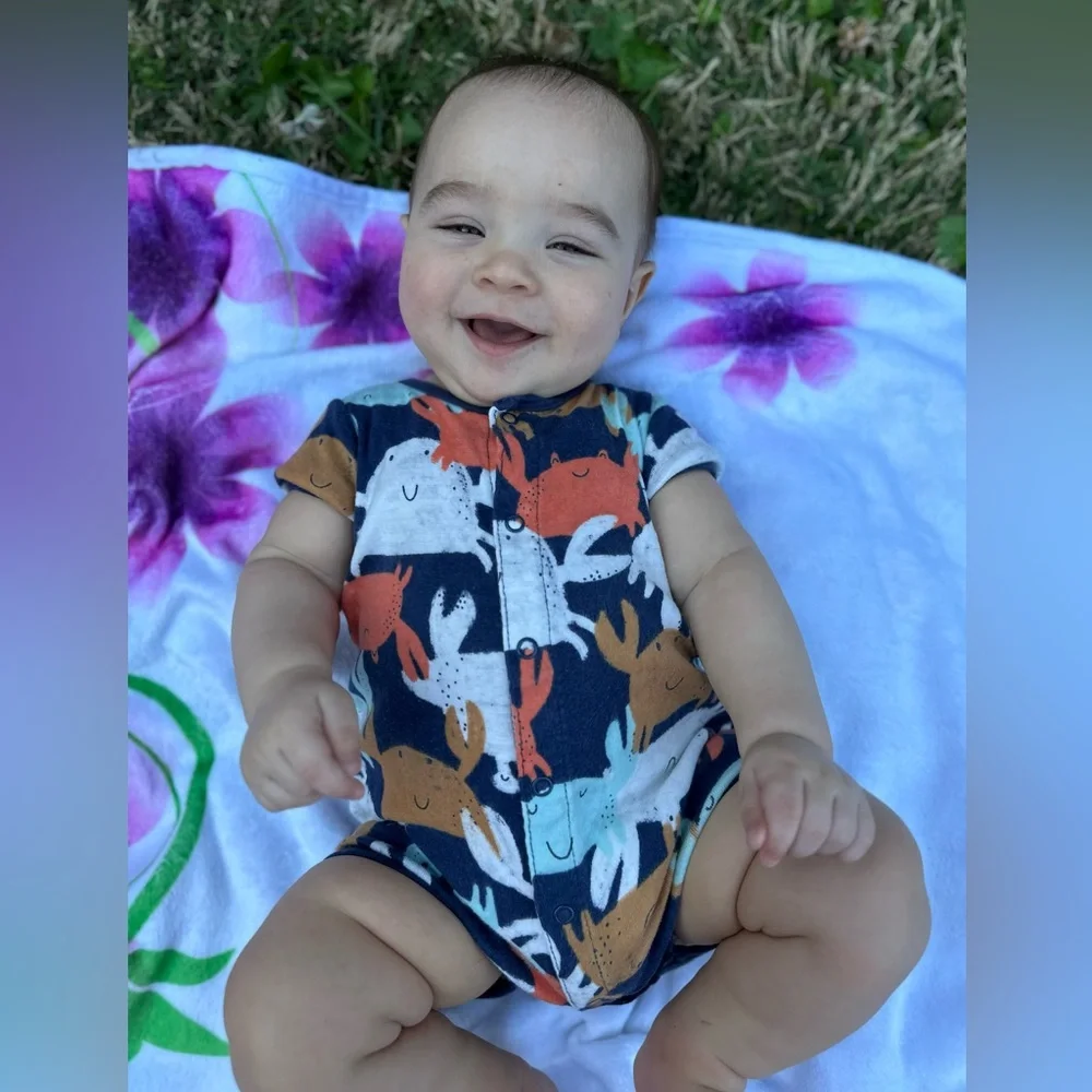 Carter’s Baby Crabs Snap Up Short Sleeve Romper in Navy/White - Size 9 Months